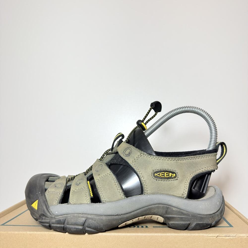 Womens Size 7 KEEN Newport H2 Gray Waterproof Hiking Outdoor Water Trail Sandals